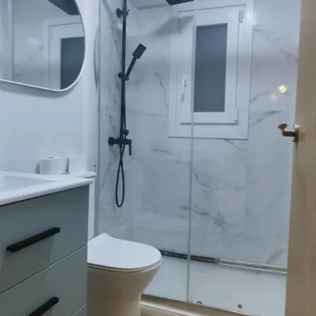 Centrico Espacioso Y Muy Luminoso Apartman