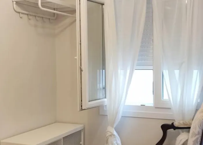 Centrico Espacioso Y Muy Luminoso * 비얄사나데메나