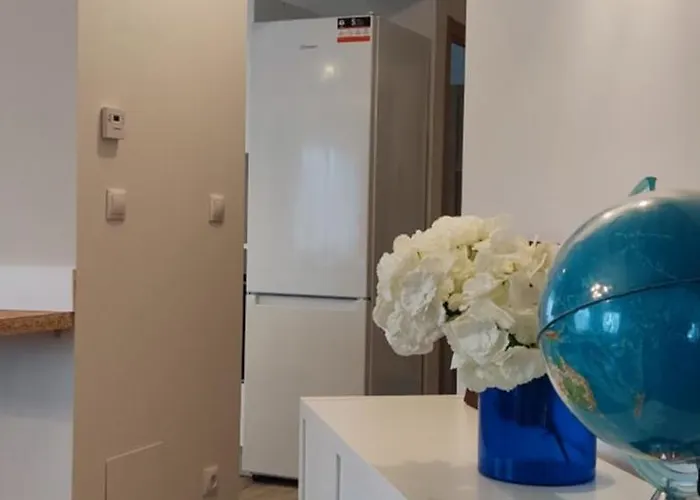 Centrico Espacioso Y Muy Luminoso 아파트 *